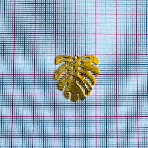Dije Hoja de Monstera Tropical • Baño de Oro • 22x24 mm