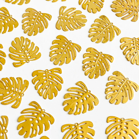 Dije Hoja de Monstera Tropical • Baño de Oro • 22x24 mm