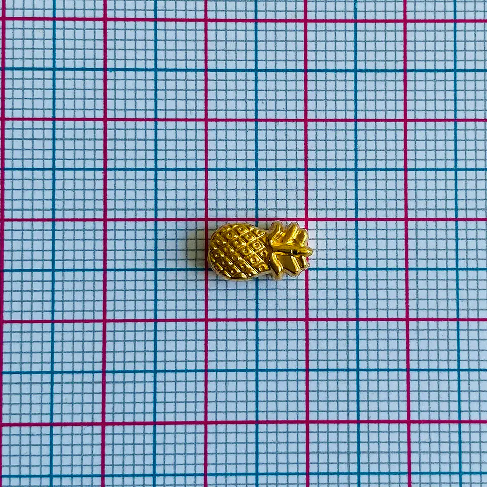 Separador Piña • Baño de Oro • 10x7 mm 2