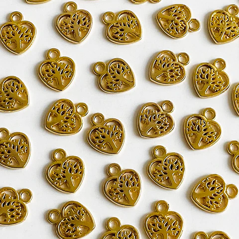 Dije Árbol de la Vida en Corazón • Baño de Oro • 10x12 mm