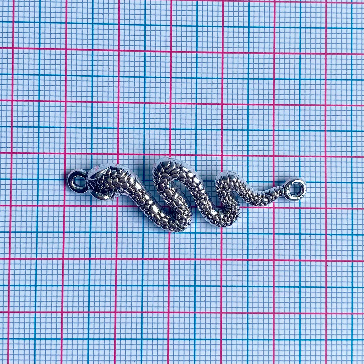 Dije Conector Serpiente • Zamak • 45x15 mm 2