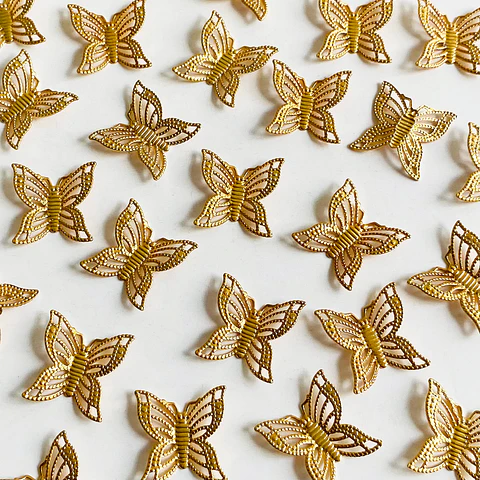 Dije Mariposa Calada • Baño de Oro • 17x17 mm