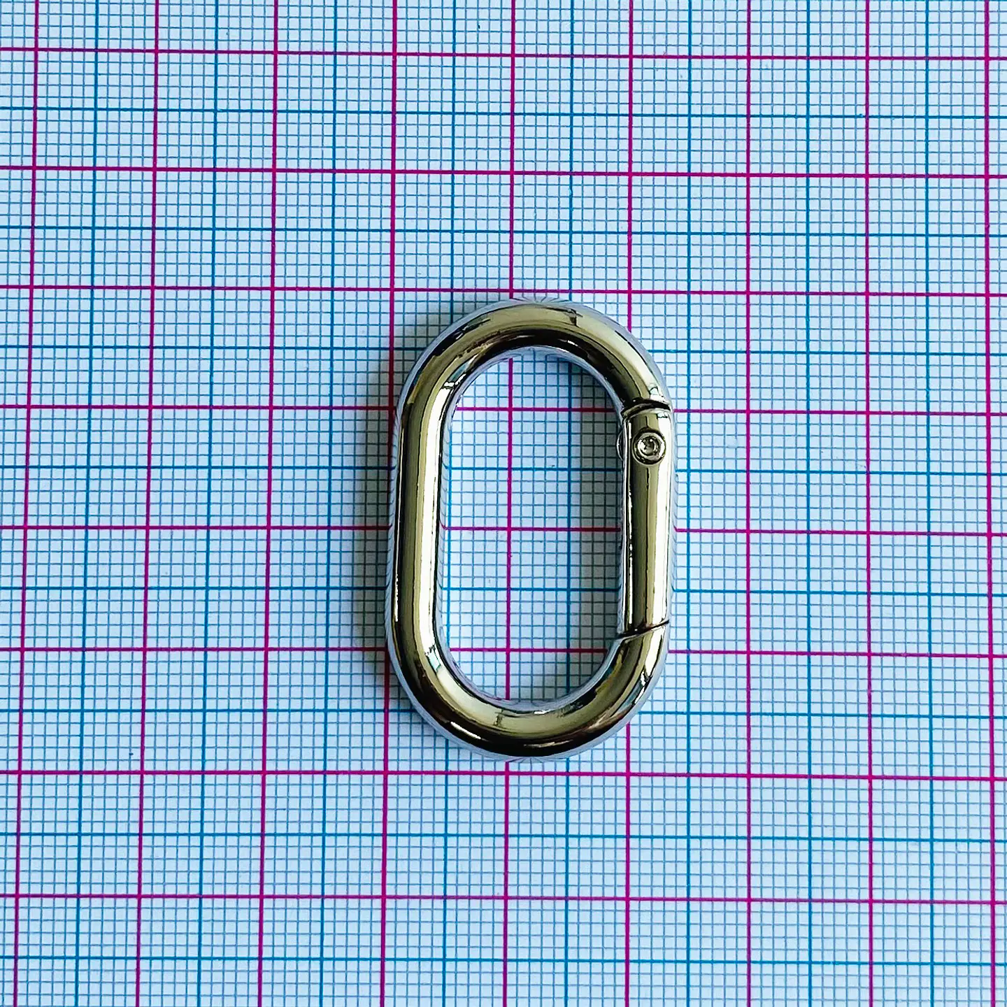 Argolla Mosquetón Ovalada • 25x40 mm 2