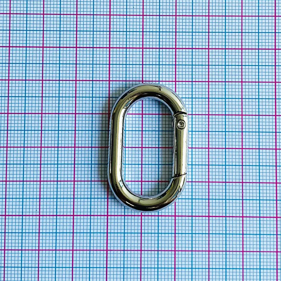 Argolla Mosquetón Ovalada • 25x40 mm 2