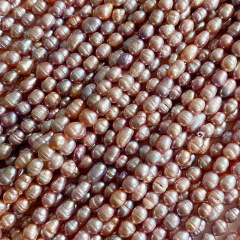 Perla de Rio Arroz Lila • 5x6 mm