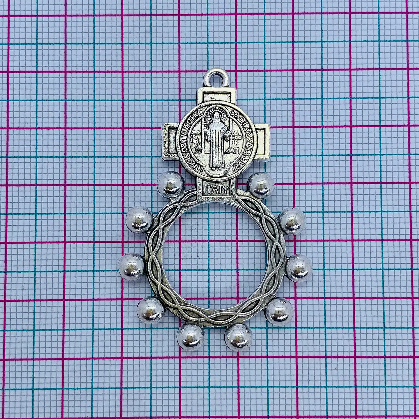 Denario de San Benito • Zamak • 33x50 mm 2