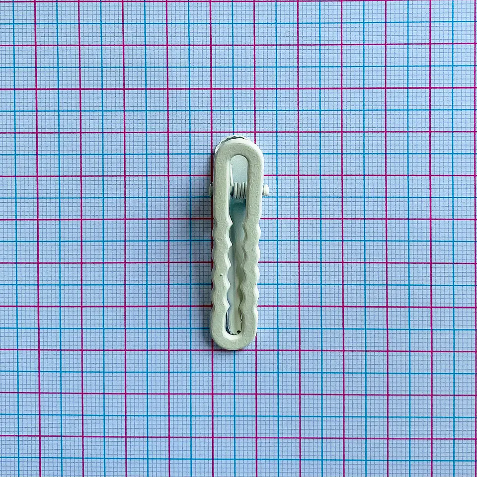 Pinza de Caimán Ondulada • Metálica • 50x10 mm 2