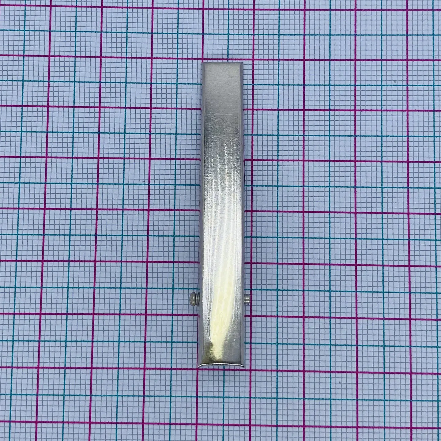Pinza de Caimán • Metálica • 60x9 mm 2