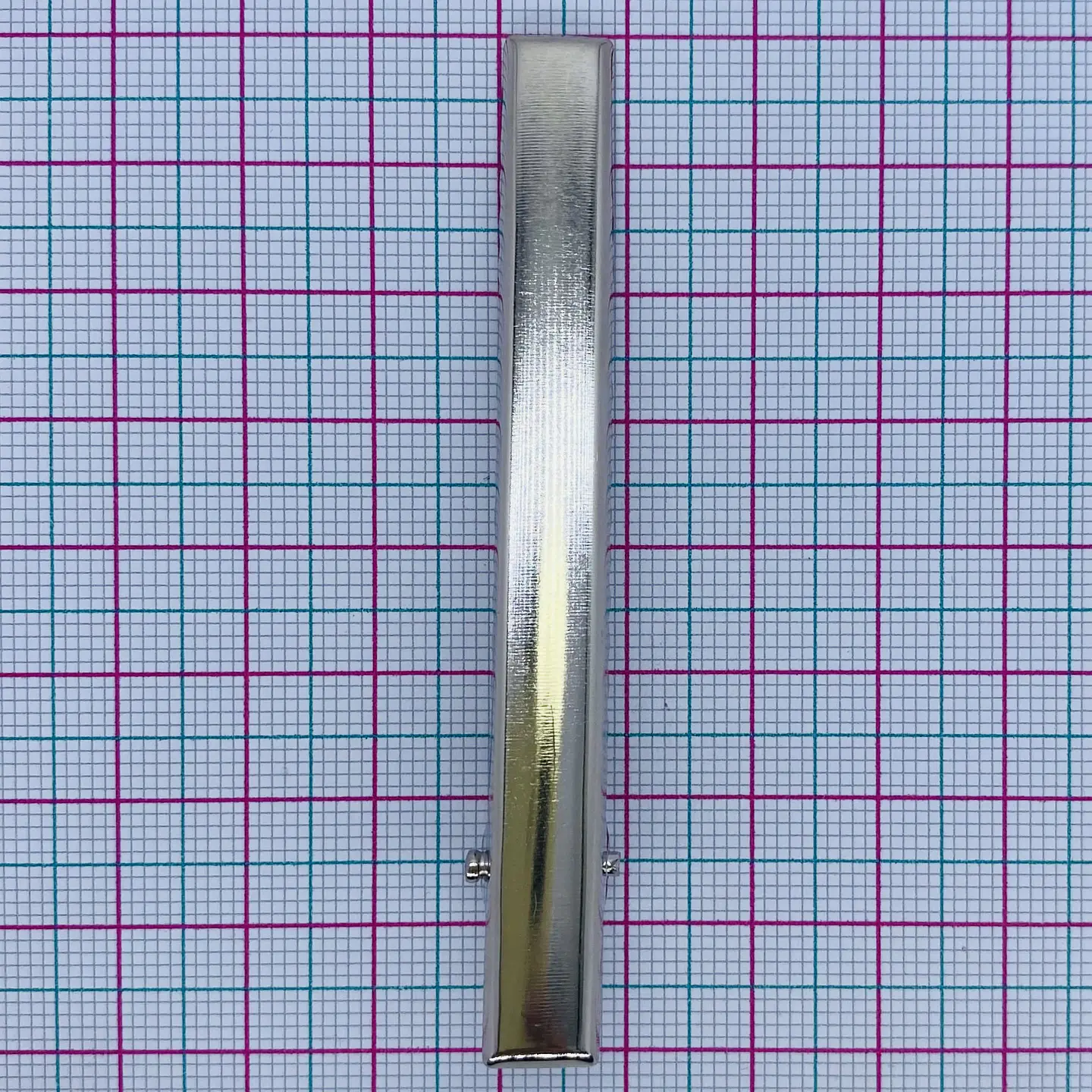 Pinza de Caimán Alargada • Metálica • 80x9 mm 2