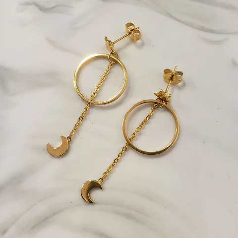 Aretes Luna • Baño de Oro • 13x48 mm