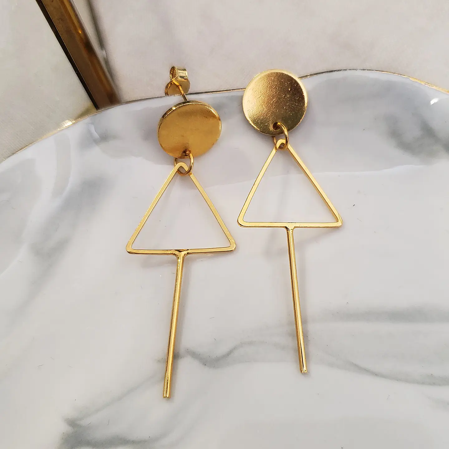 Arete Triangular • Baño de Oro • 19x56 mm 1