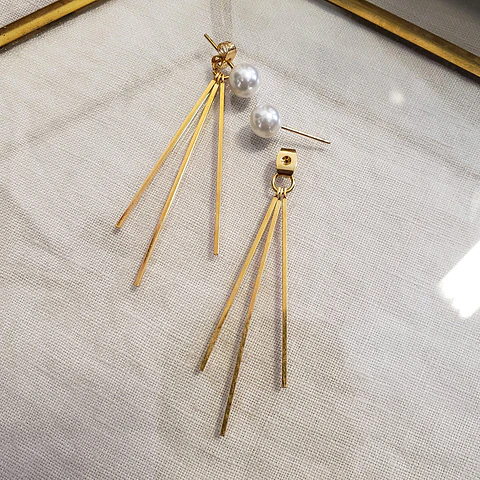 Aretes tipo bar charm • Baño de Oro • 5x55 mm