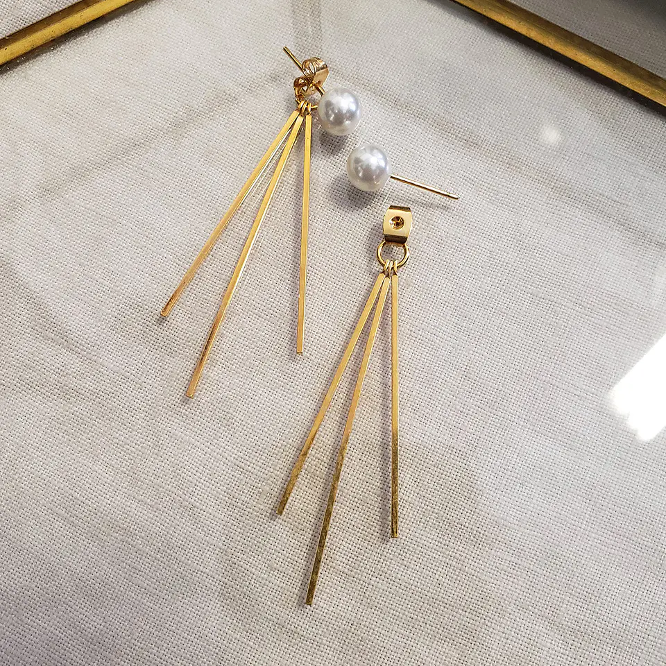 Aretes tipo bar charm • Baño de Oro • 5x55 mm 1