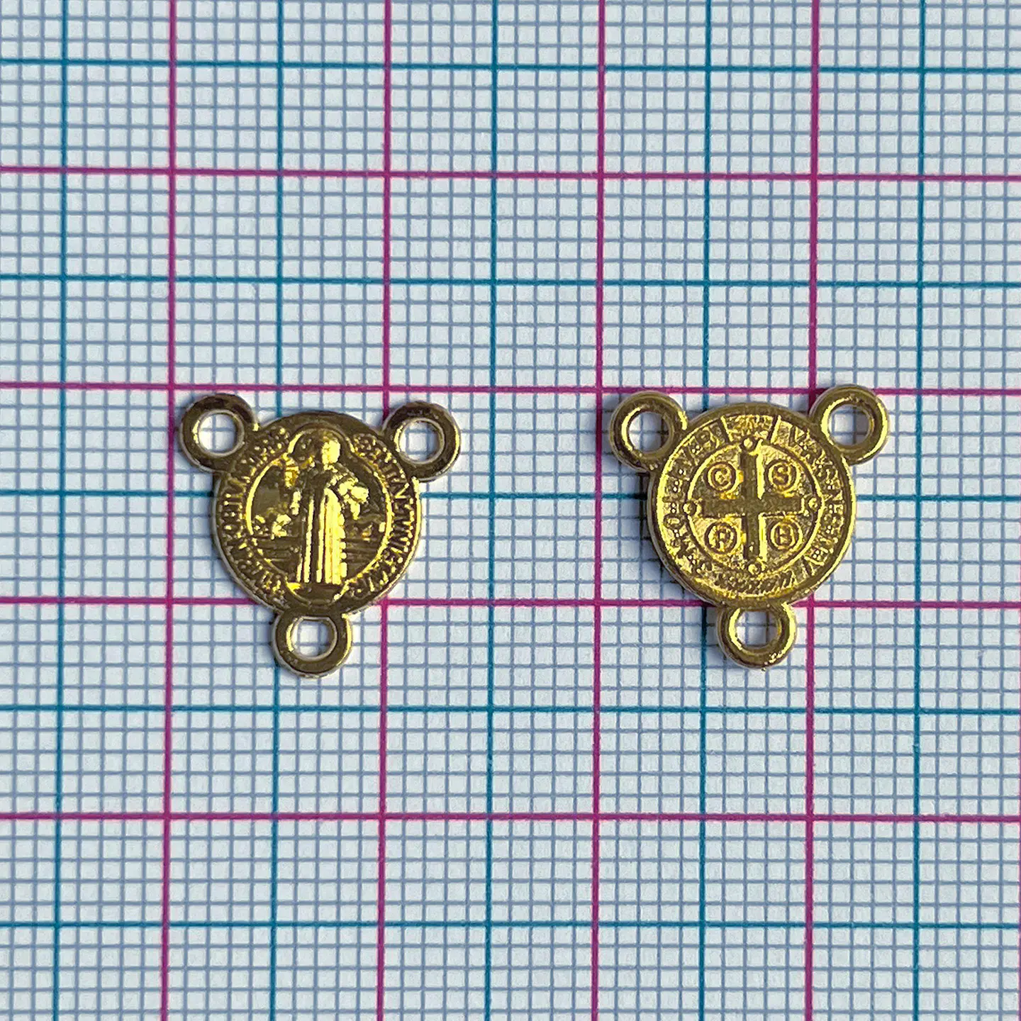 Crucero San Benito Dorado • Zamak • 13x13 mm 2