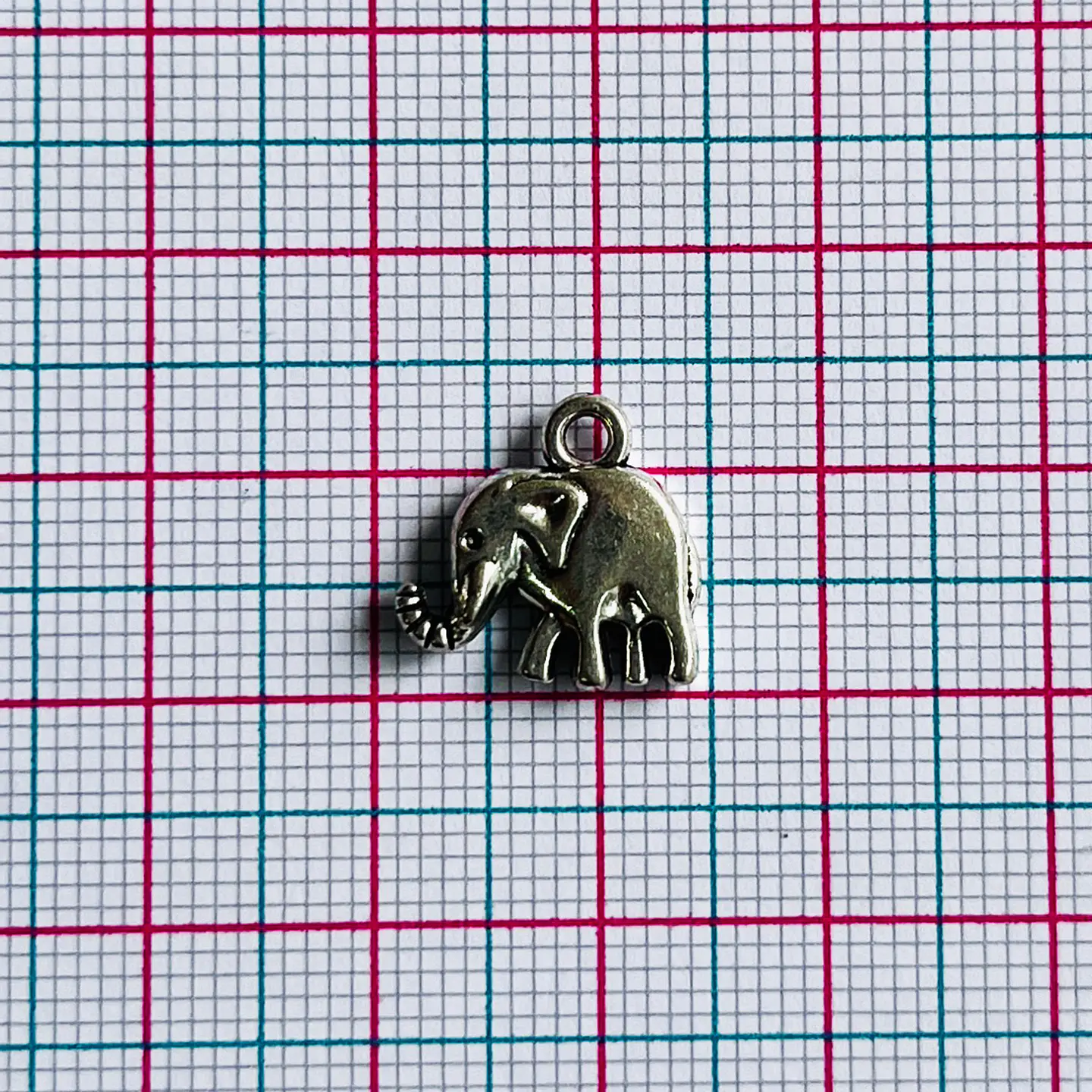 Dije Elefante Pequeño • Zamak • 15x14 mm 2