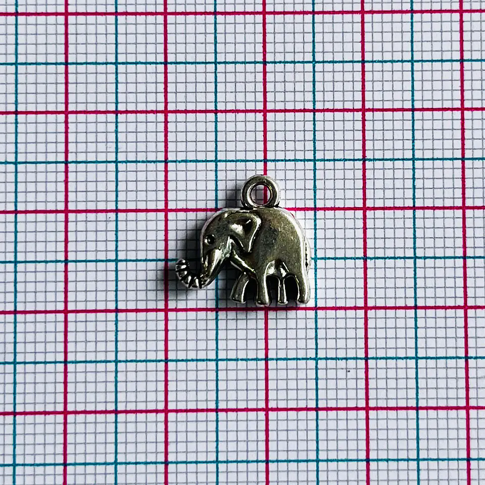 Dije Elefante Pequeño • Zamak • 15x14 mm 2