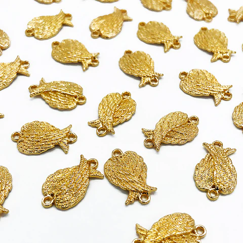 Dije Alas de Ángel Cerradas • Baño de Oro • 20x12 mm