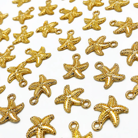 Dije Estrella de Mar Relieve • Baño de Oro • 18x15 mm