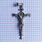 Dije de Crucifijo con Cristo • Zamak • 45x85 mm - Miniatura 2