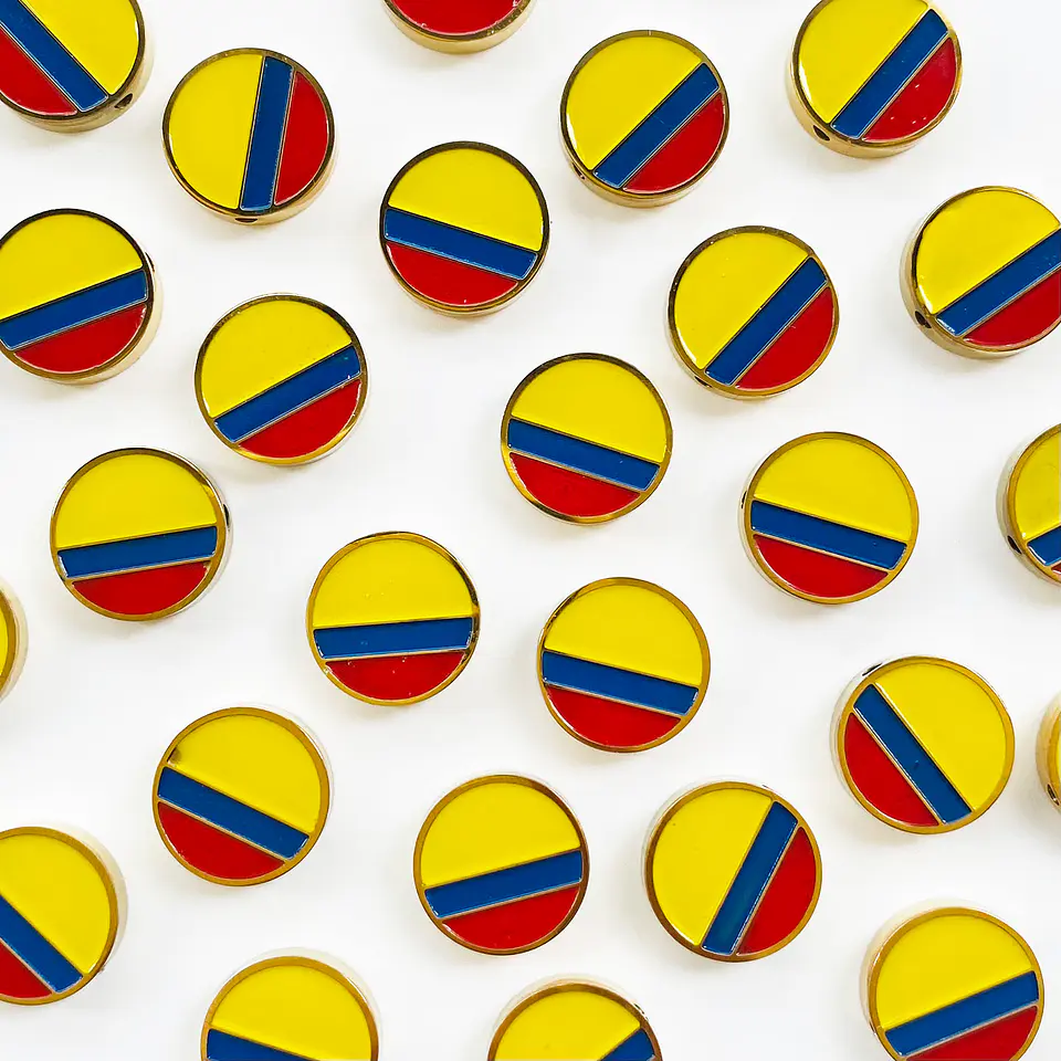 Dije Pasante Redondo Bandera de Colombia • Acero • 12x12 mm 1