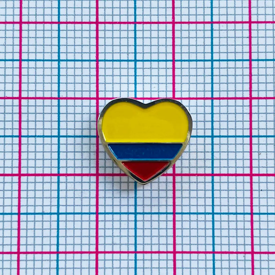 Pasante Corazón Bandera de Colombia • Acero • 12x12 mm 2