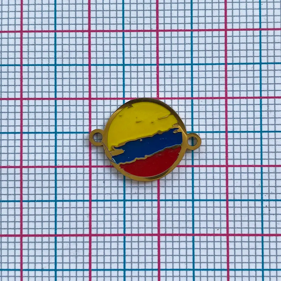 Dije de Dos Argollas Redondo Bandera de Colombia • Acero • 16x12 mm 2