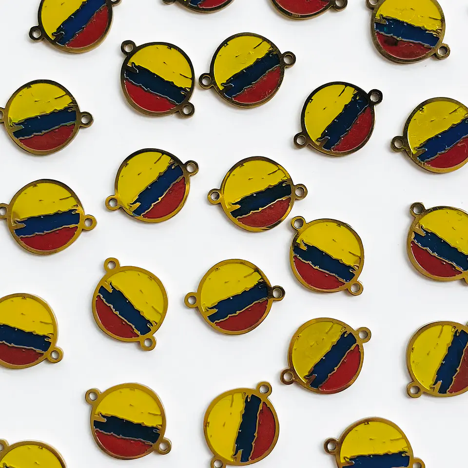 Dije de Dos Argollas Redondo Bandera de Colombia • Acero • 16x12 mm 1