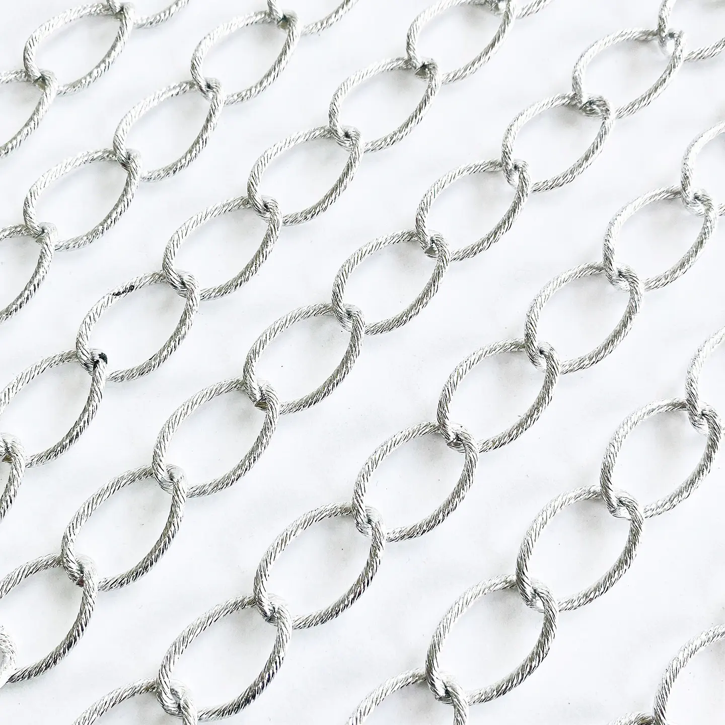 Cadena Eslabón Ovalado Texturizado • Aluminio • 15x20 mm 1