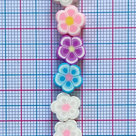 Pasante Flor Tonos Pasteles • Fimo • 10x10 mm