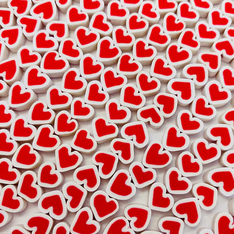 Pasante Corazón Rojo y Blanco • Fimo • 10x10 mm