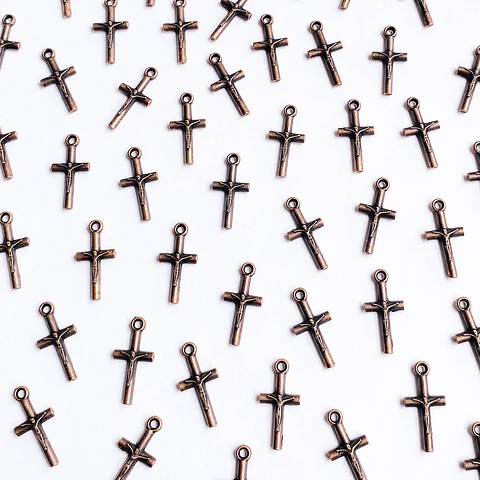 Dije Cruz Cristo Cobre • Zamak • 10x20 mm