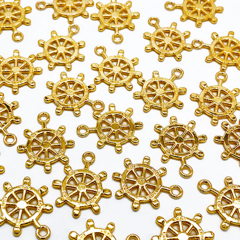Dije Timón • Baño de Oro • 20x25 mm
