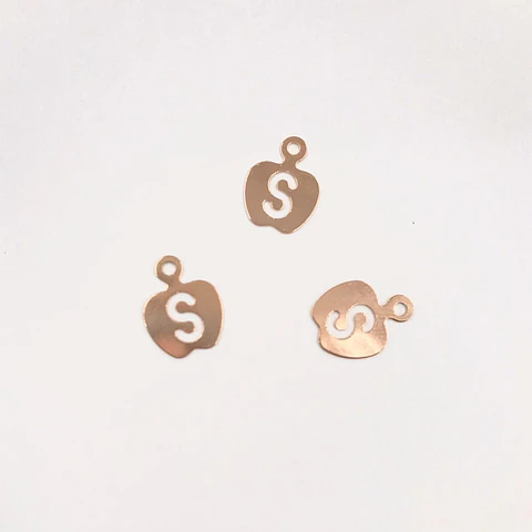 DIJE MANZANA PESOS T1328OR
