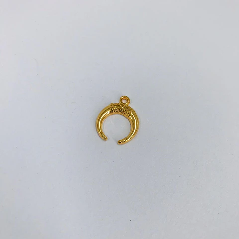 MEDIA LUNA GRABADA BAÑO DE ORO T6163