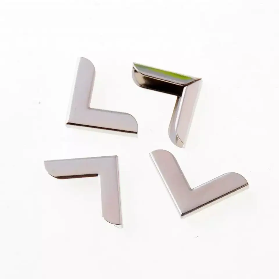Esquineros Lisos 19 mm 1
