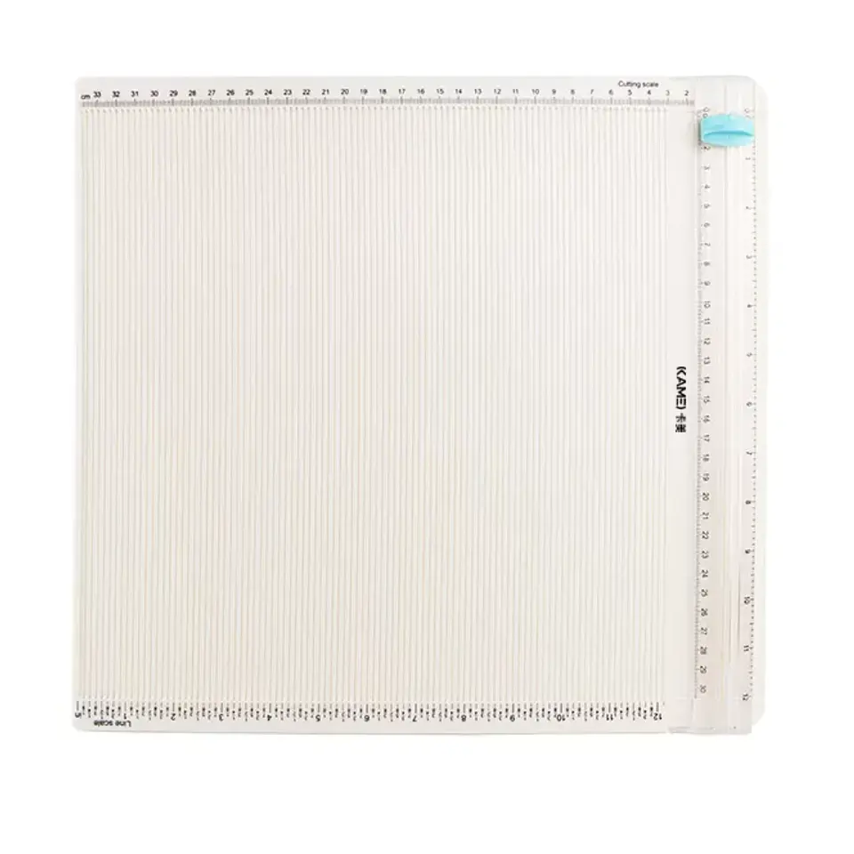Plegadora Manual con guillotina 1