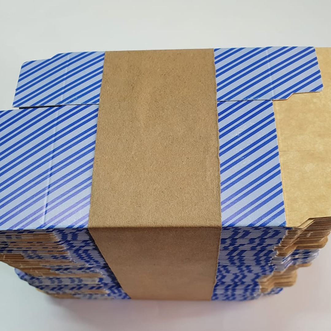 CAJA PARA TARJETA DE PRESENTACIÓN CARTÓN 2