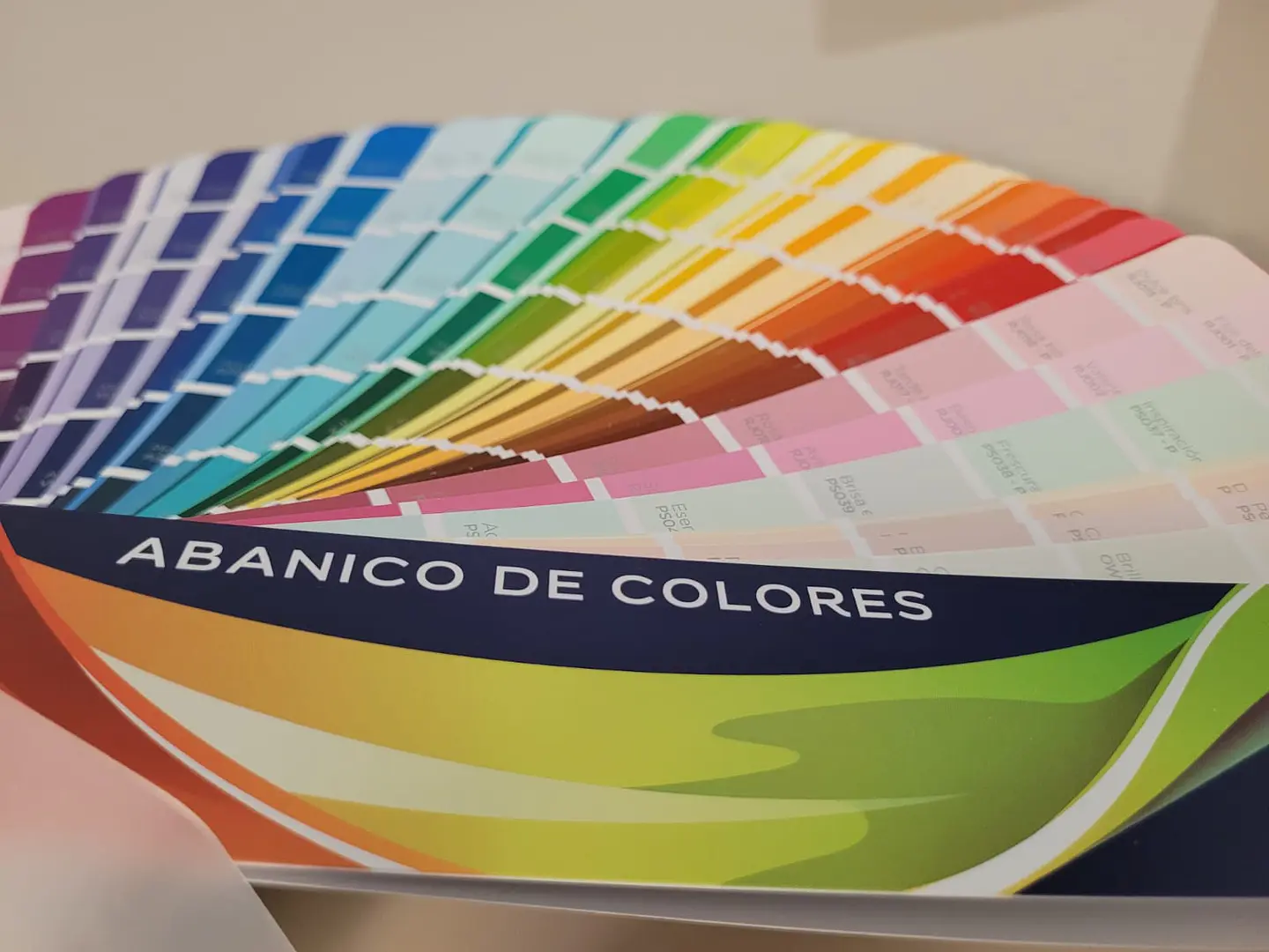 Abanico de Colores Pintuco 4