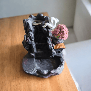 Cascada de Humo con casita