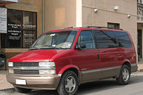 Manual De Usuario Chevrolet Astro (1995-2005) Español