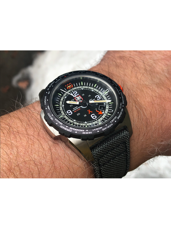 Reloj Luminox Bear Grylls Survival Air GMT XB.3761 7