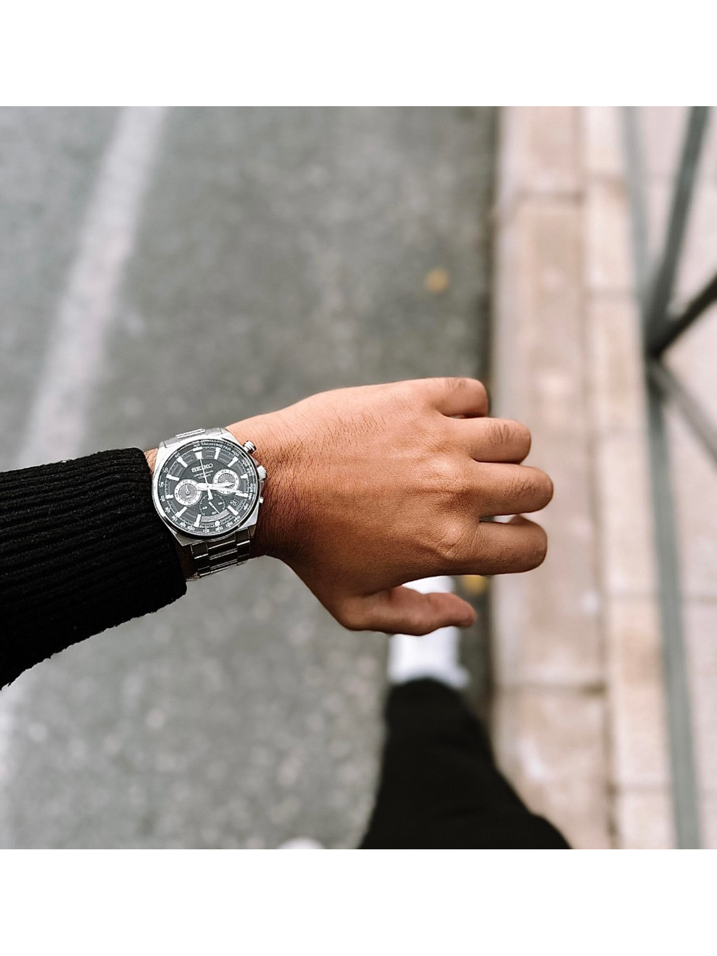 Reloj Seiko Essentials Cronógrafo Cuarzo SSB397P1 4