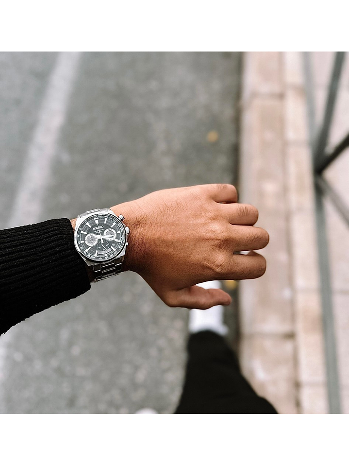 Reloj Seiko Essentials Cronógrafo Cuarzo SSB397P1 4