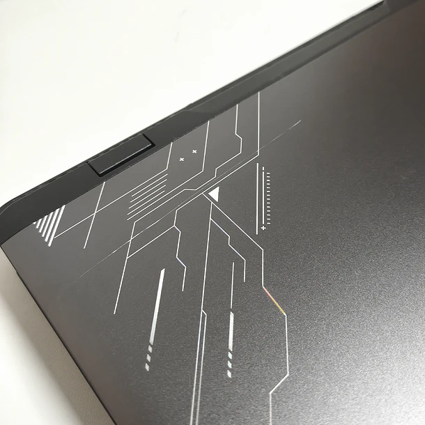 Notebook OPEN BOX MSI Crosshair 16 HX D14VGKG - RTX 4070 8GB | Intel Core i7-14650HX | 16GB RAM | 16