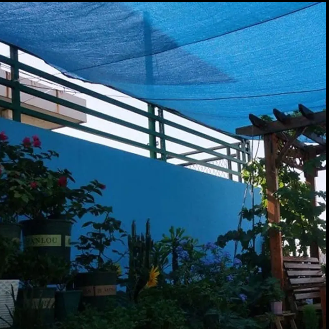 Rollo Malla raschel 80% 2.10x5 mts con ojetillos 4