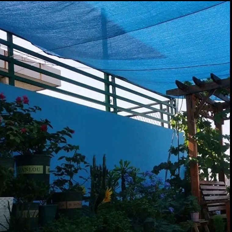 Rollo Malla raschel 80% 2.10x5 mts con ojetillos 4