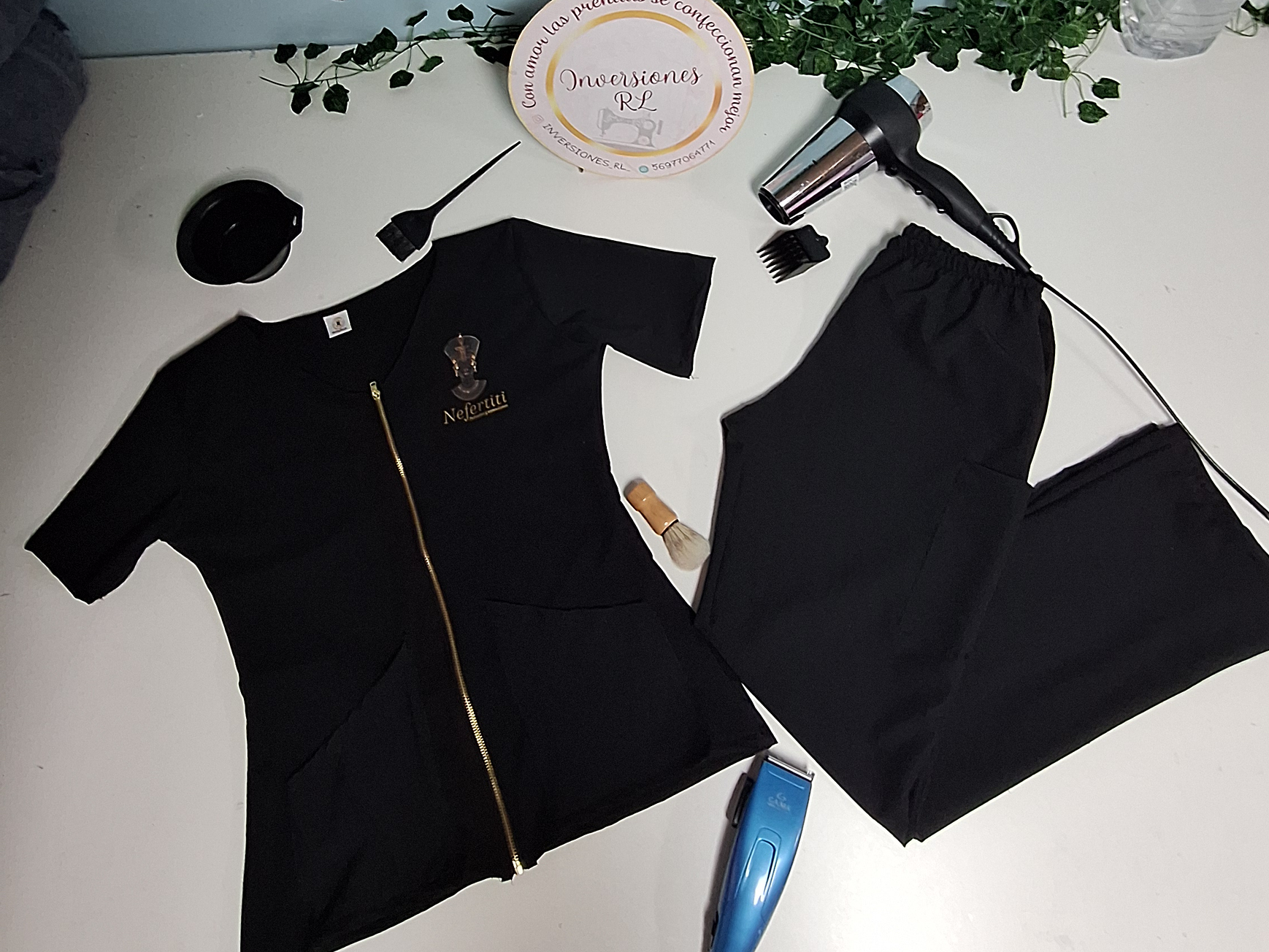 Uniforme antifluido negro 1