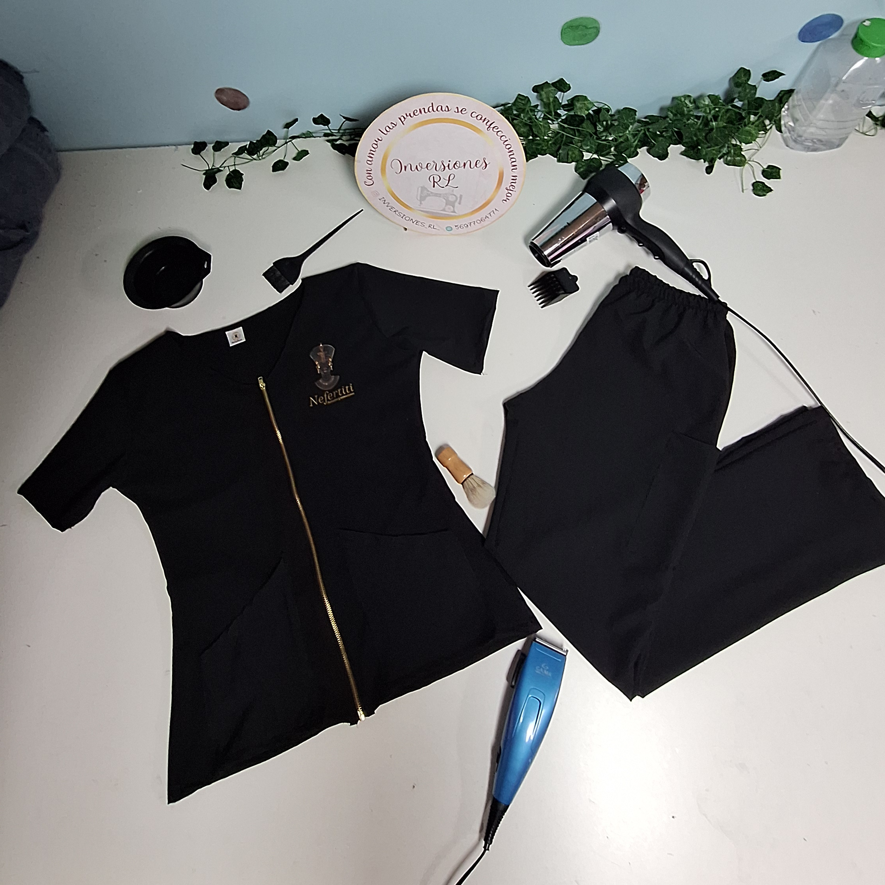 Uniforme antifluido negro 1