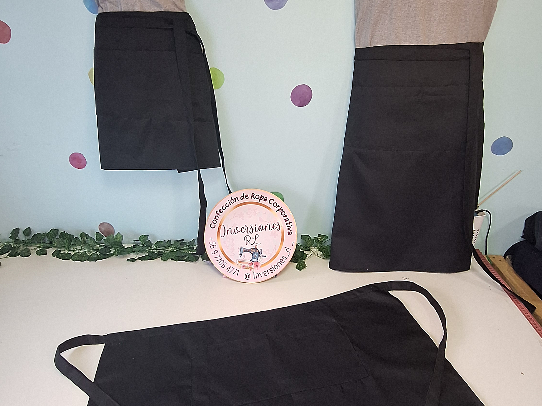 Mandil Clásico Mediano Gabardina 2 bolsillos centrales 18