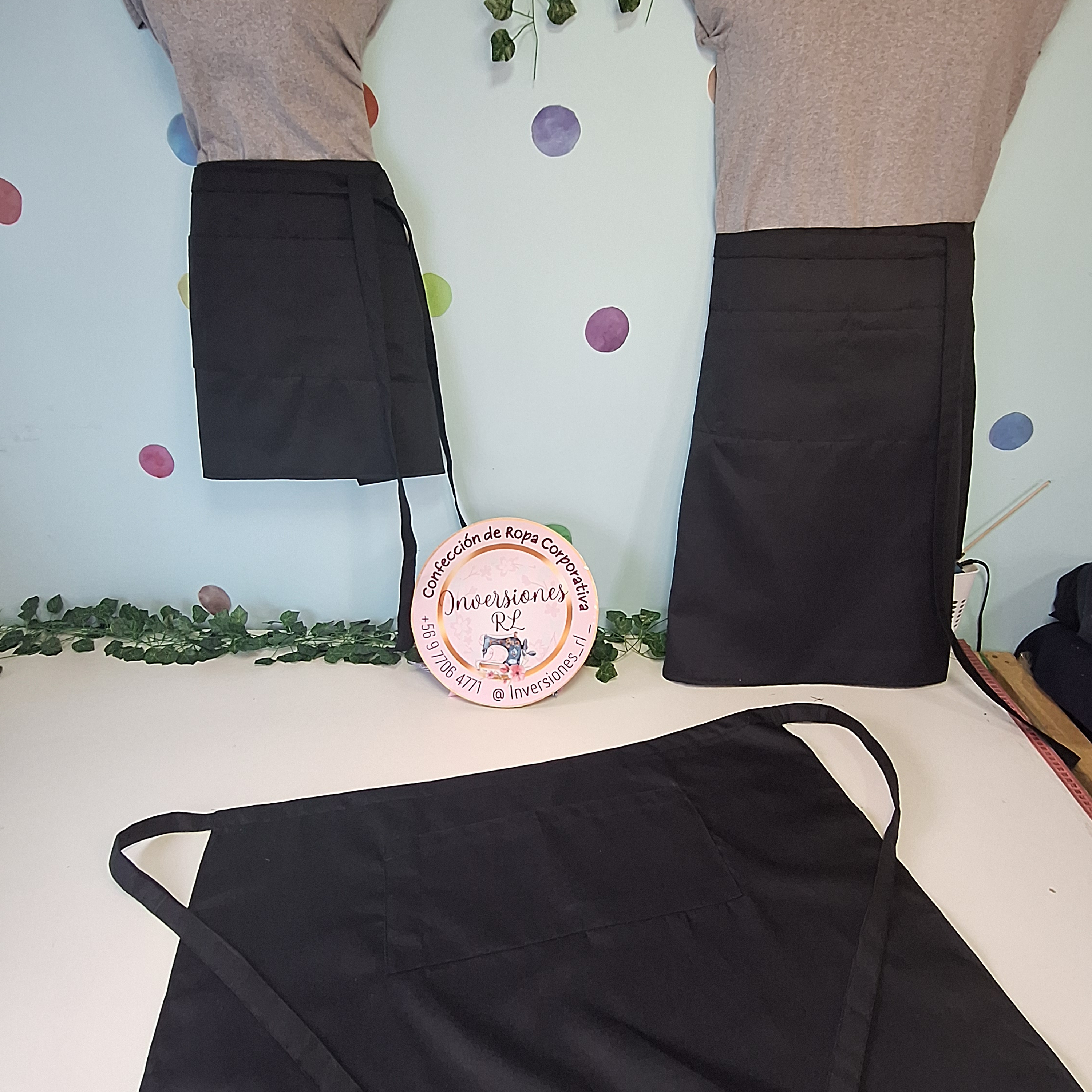 Mandil Clásico Mediano Gabardina 2 bolsillos centrales 18